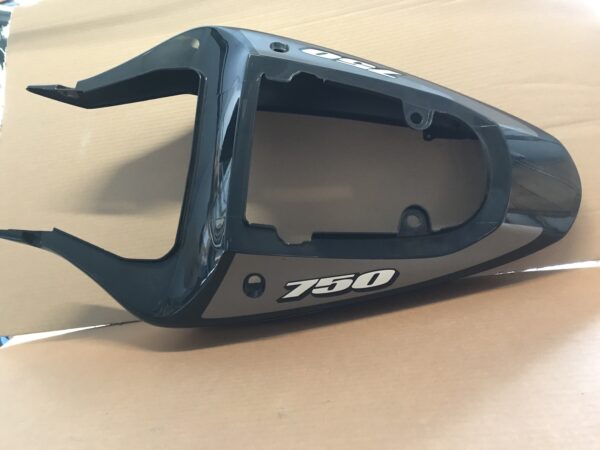 CODONE SUZUKI GSX-R 750