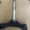 PIASTRA INFERIORE FORCELLA SUZUKI AN250/AN400 - immagine 3