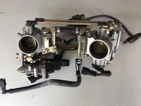 Corpo farfallato  Suzuki SV650 K3-4-5-6 usato