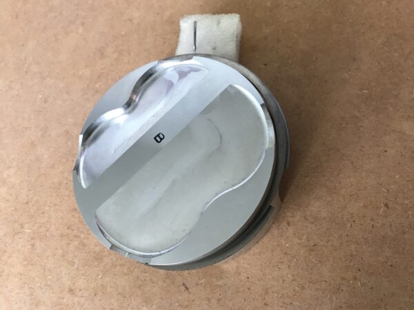 Pistone completo di fasce e spinotto  Aprilia Caponord 1200