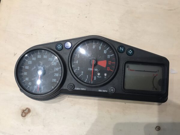 280110020 Cruscotto strumenti Kawasaki ZX12R usato