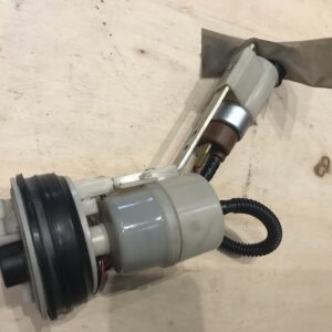 640517 Pompa benzina Aprilia Scarabeo 300 usata